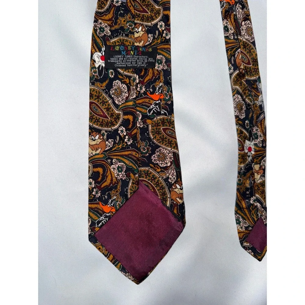 Vintage 1993 Looney Tunes Mania Paisley Silk Tie Bugs Bunny Daffy Duck Mens Navy